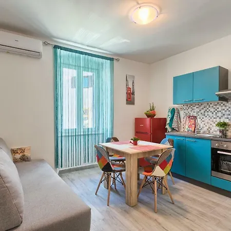 Apartment Amfiteatar Moris