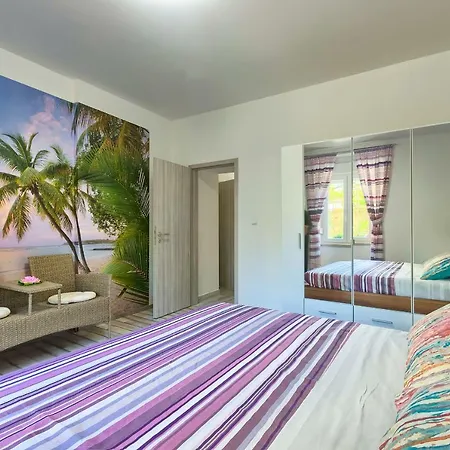 Amfiteatar Moris Apartment *